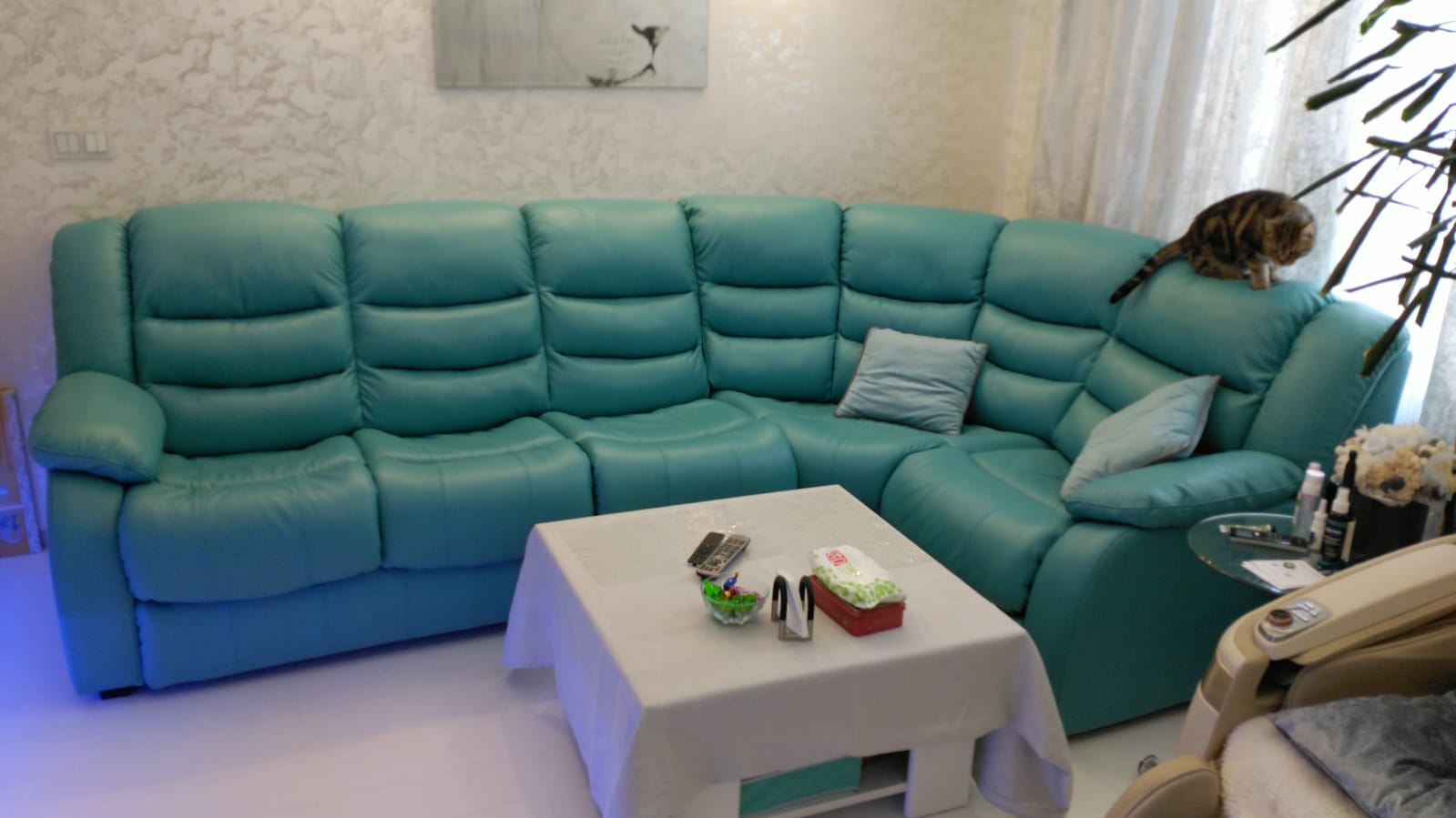 Перетяжка дивана на дому. Московская